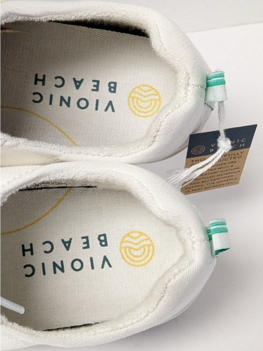 Vionic Beach NWT Stinson White Canvas Striped Sneakers Women's Size 9 - Picture 5 of 6
